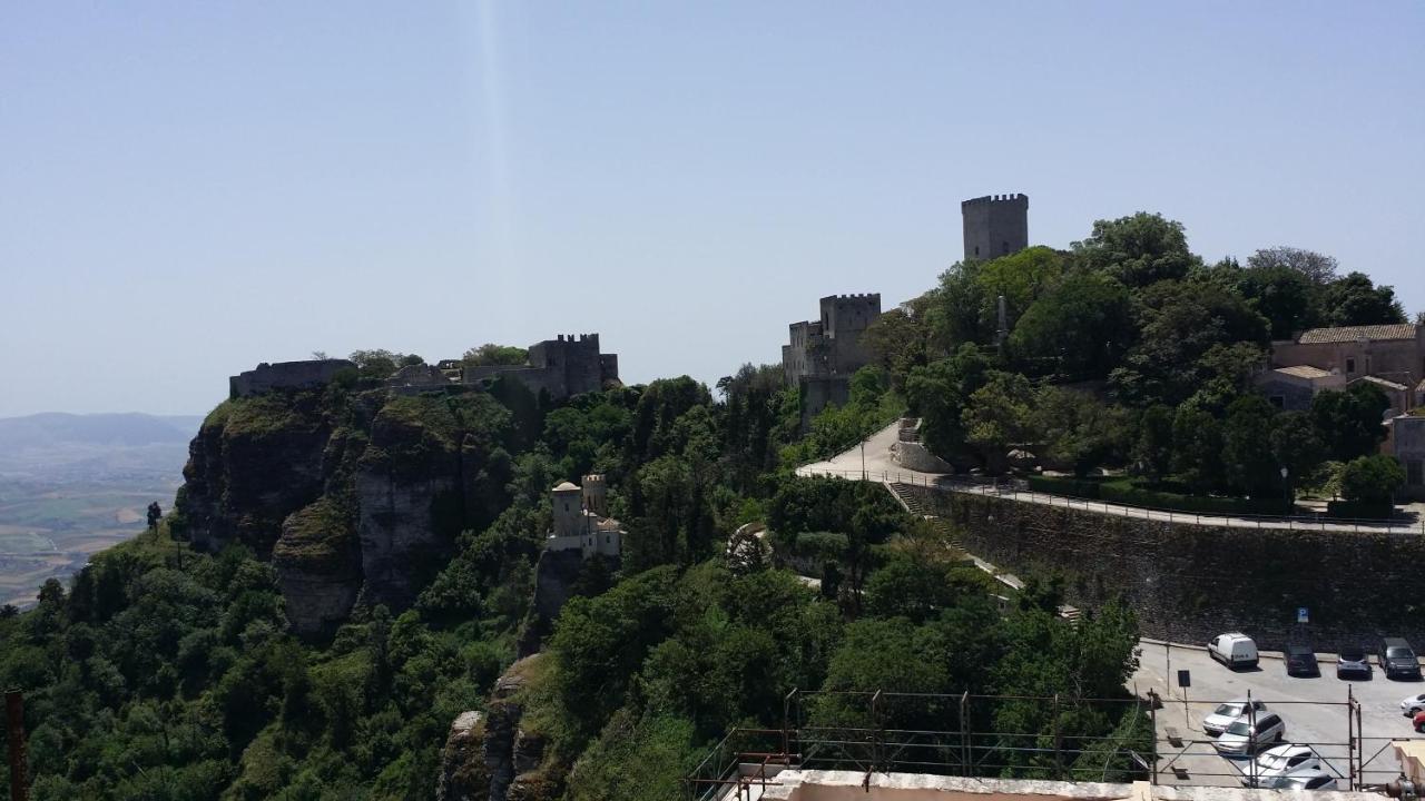 Sole E Fiori Di Sicilia Leilighet Valderice Eksteriør bilde